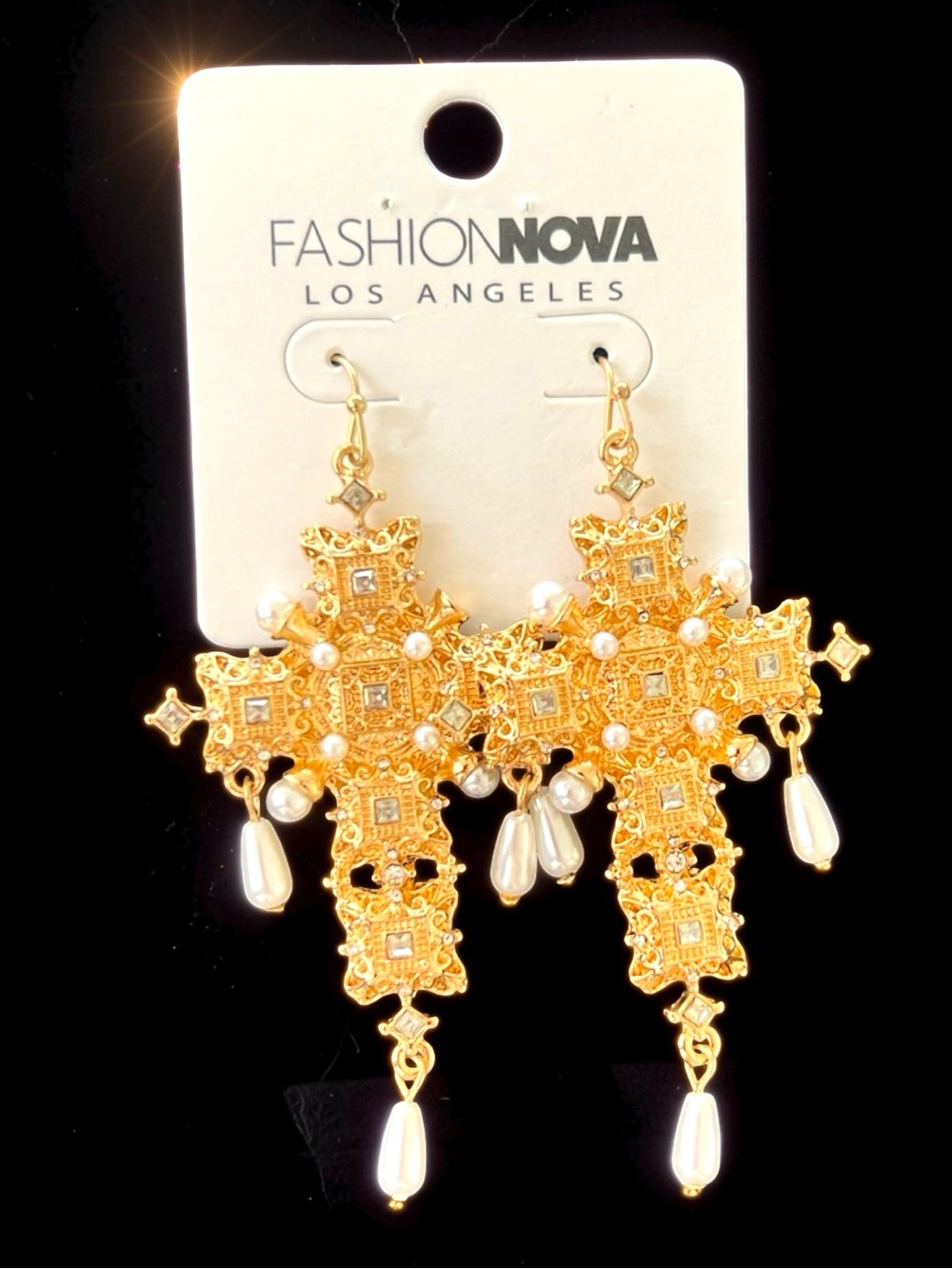 NWT✨RARE Fashion Nova “CROSSED THE WRONG ONE” Earrings